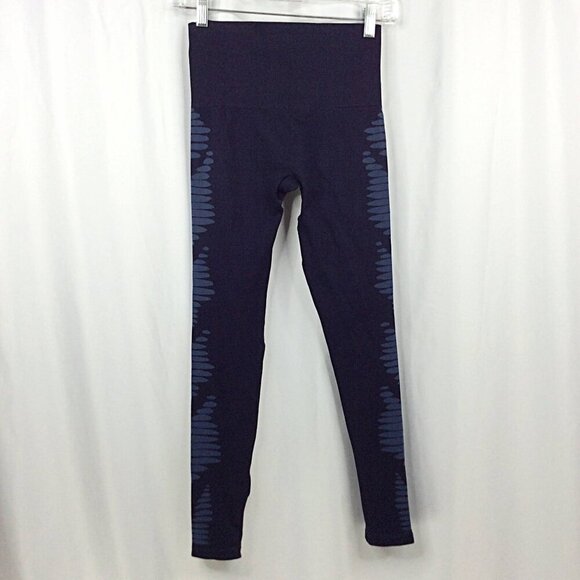 SPANX Seamless Aztec Stripe Leggings Womens Size Large Navy Blue Compression - Picture 5 of 8
